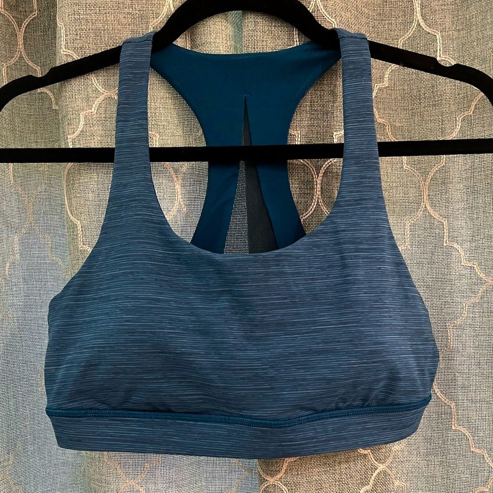 Lululemon sports bra - size 8